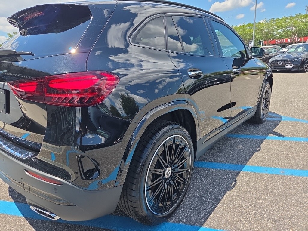 2025 Mercedes Benz GLA 250 photo 4