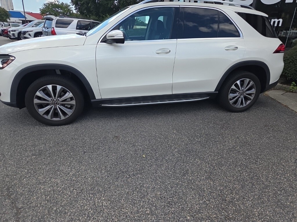 2022 Mercedes Benz GLE 350 4MATIC photo 2