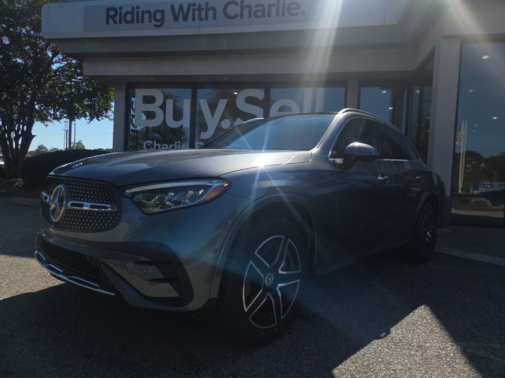 2023 Mercedes-Benz GLC