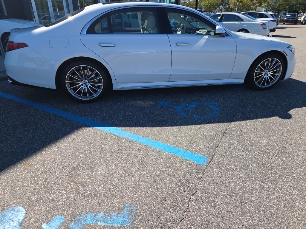 2026 Mercedes Benz S 580 4MATIC photo 2