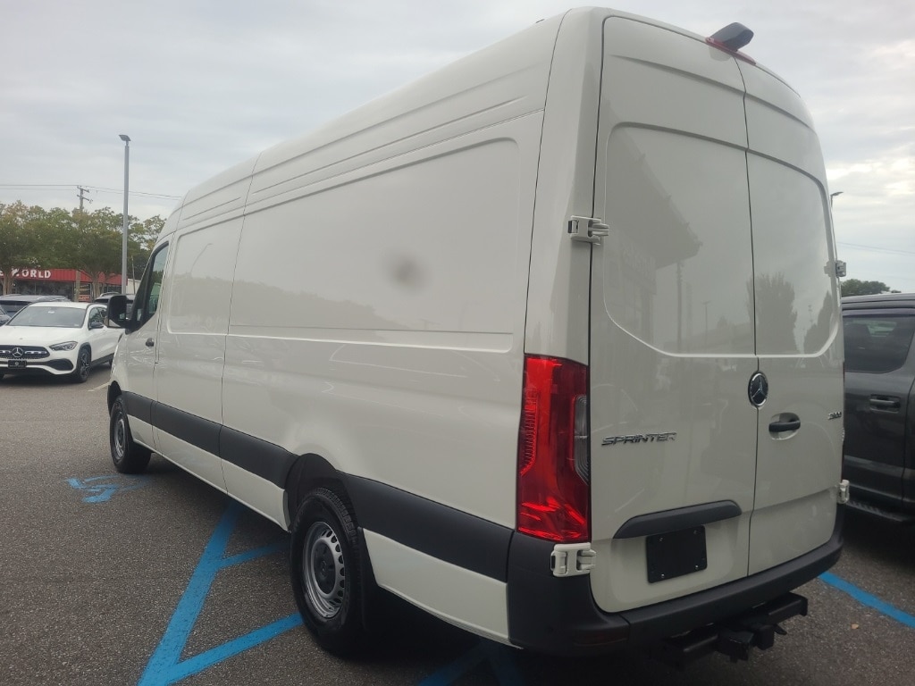 2025 Mercedes-Benz Sprinter Cargo Van Base - Photo 7