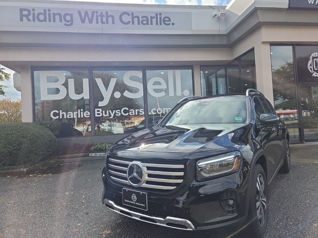 2025 Mercedes-Benz GLB Base's photo