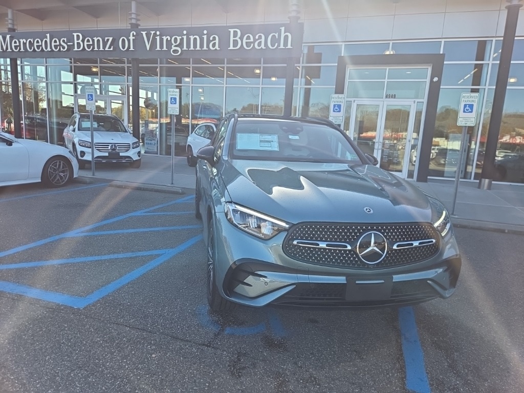 2026 Mercedes-Benz GLC Base's photo