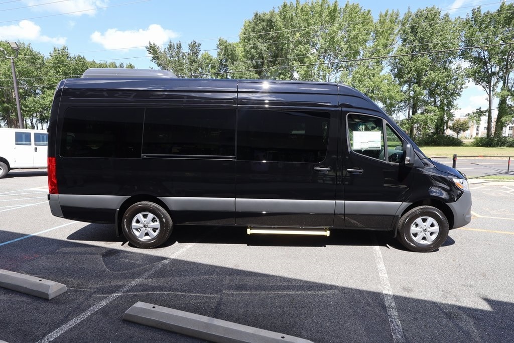 New 2025 Mercedes-Benz Sprinter 2500 Passenger 170 WB Van Passenger Van