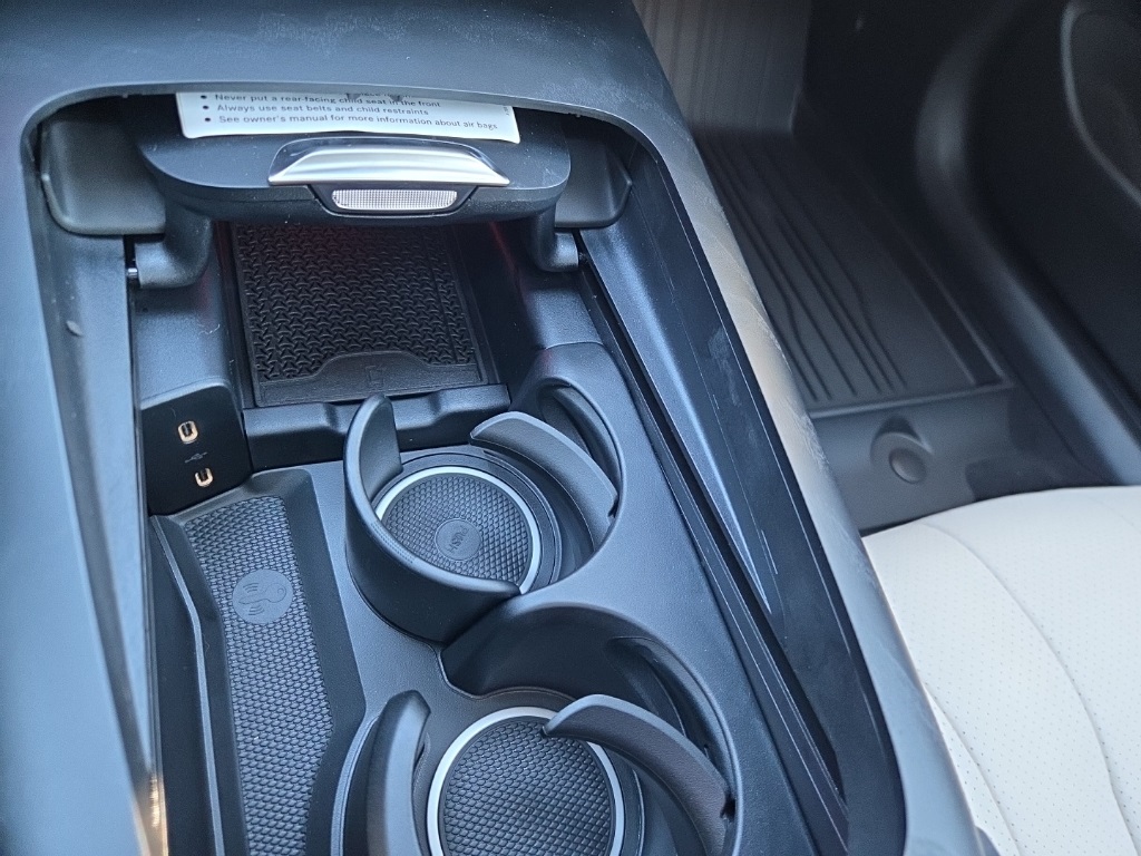 2026 Mercedes-Benz E-Class E350 - Photo 16