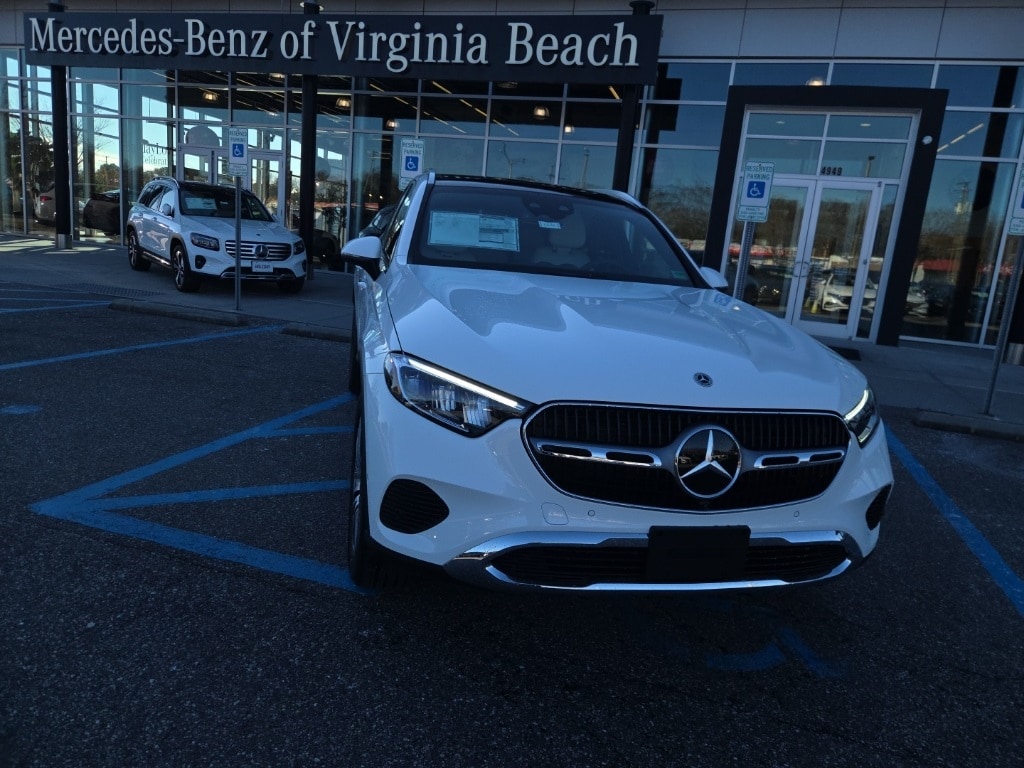 2026 Mercedes-Benz GLC Base's photo