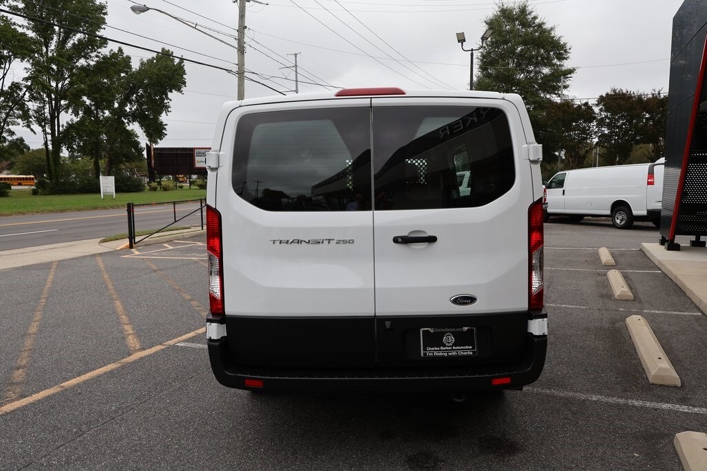 2023 Ford Transit photo 3