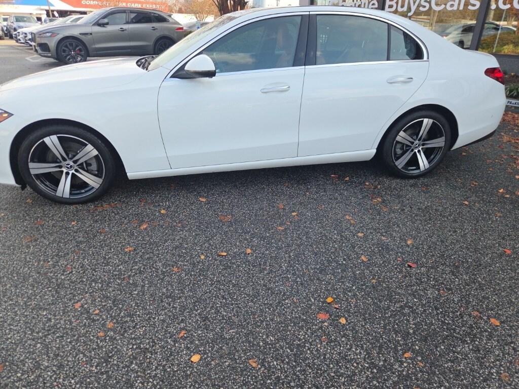 2025 Mercedes Benz C 300 photo 2