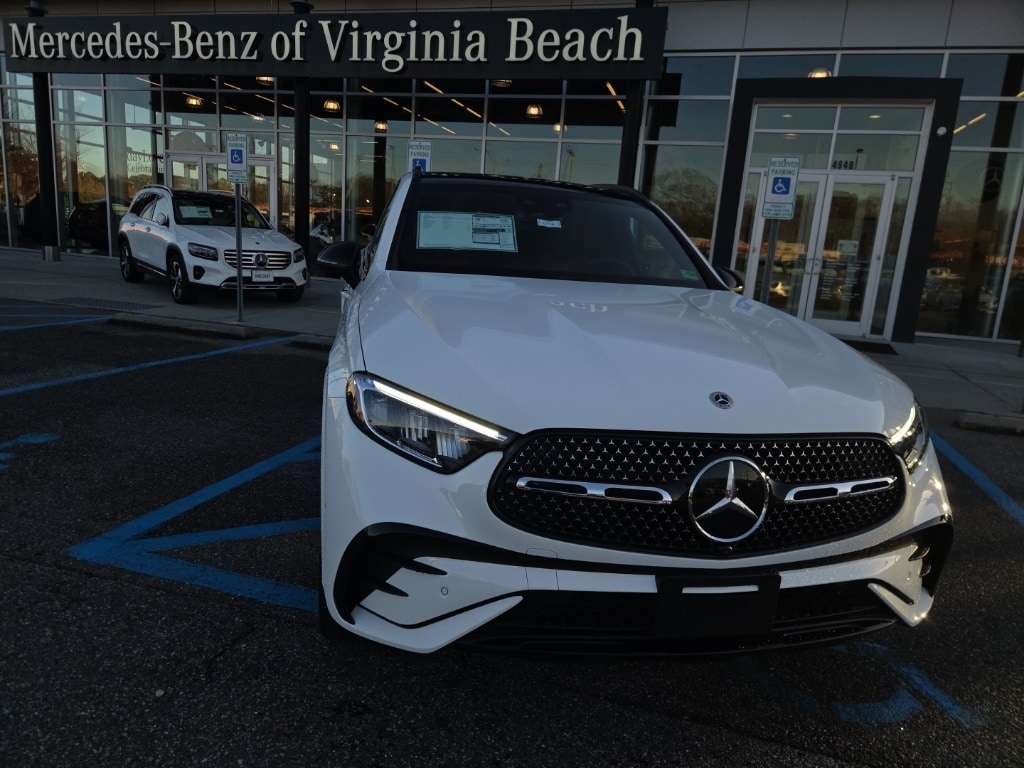 2026 Mercedes-Benz GLC Base's photo