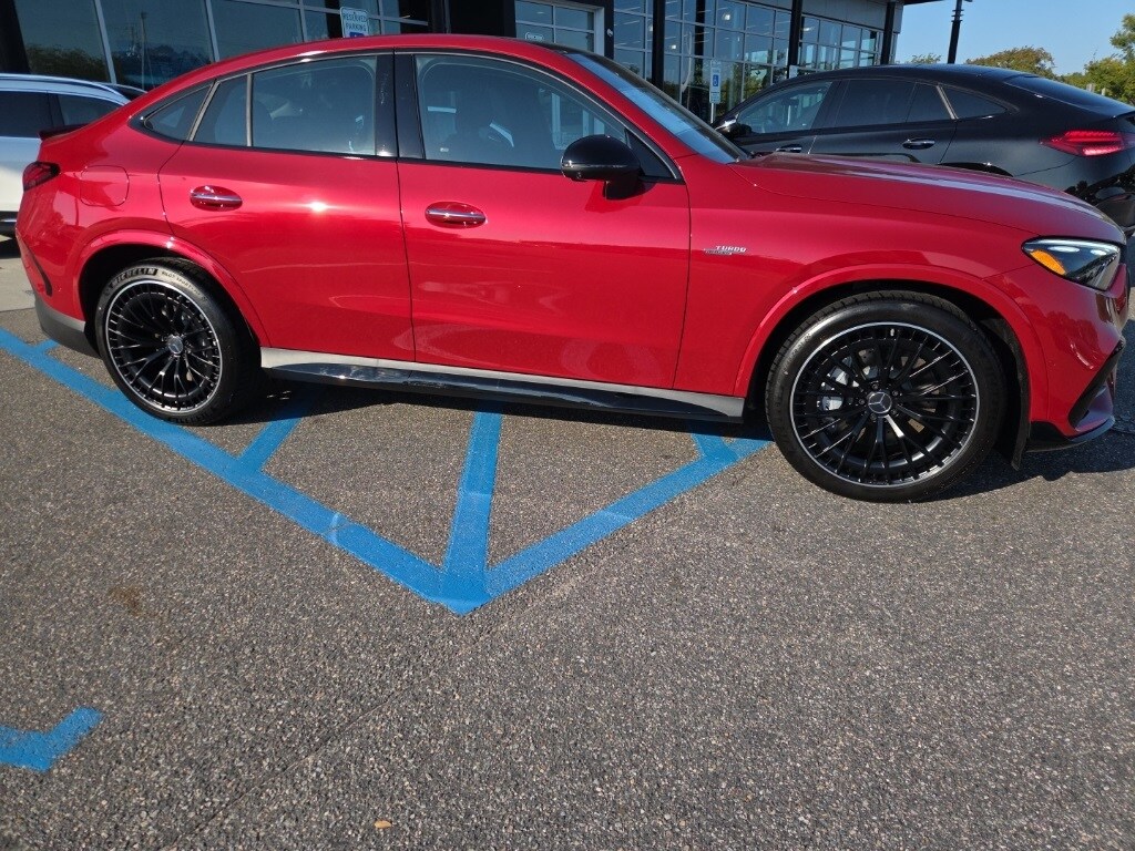 2026 Mercedes Benz GLC 43 AMG photo 2