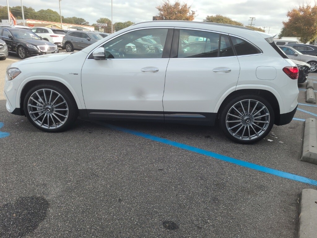 2025 Mercedes Benz GLA 35 AMG photo 4