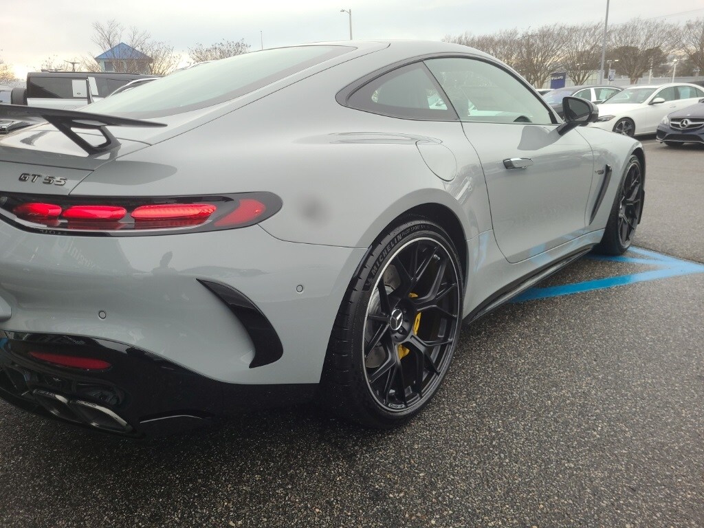2025 Mercedes Benz AMG GT photo 3