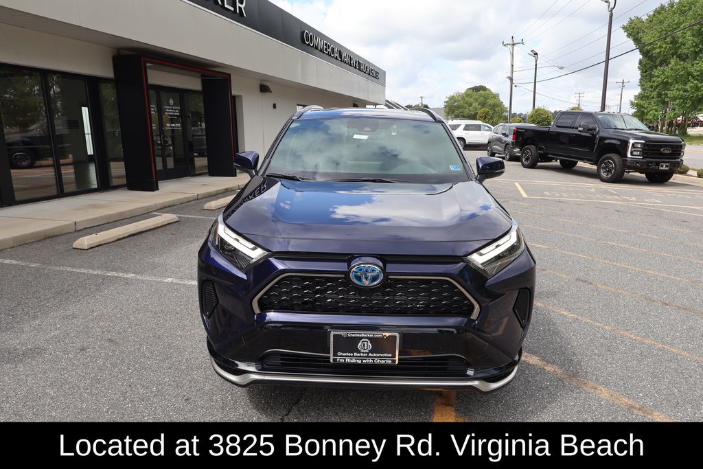 2024 Toyota RAV4 SE - Photo 6