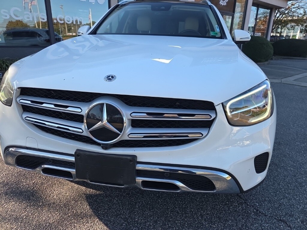 2022 Mercedes Benz GLC 300 4MATIC photo 4