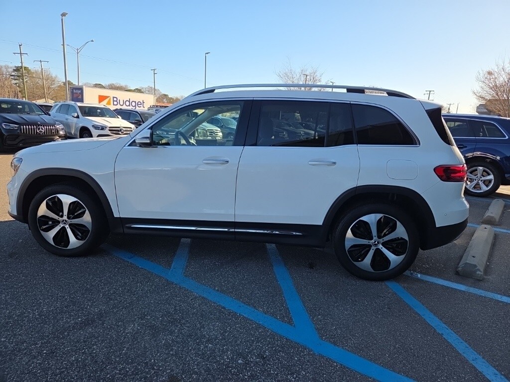 2025 Mercedes Benz GLB 250 photo 4