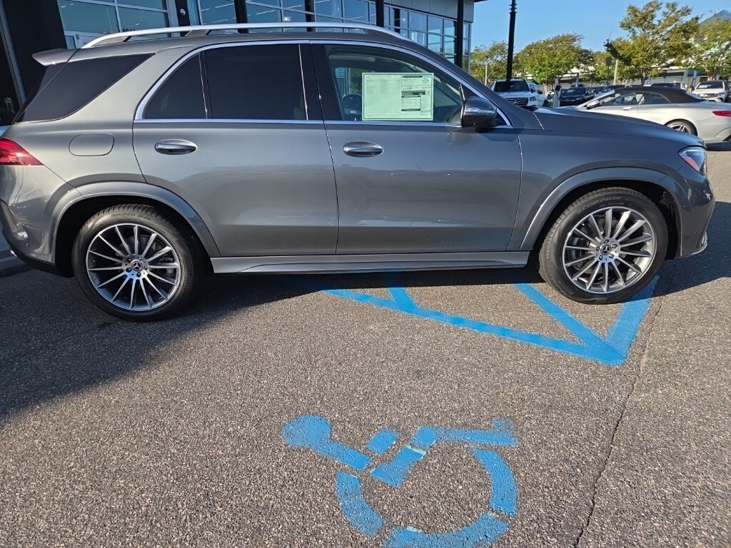 2026 Mercedes Benz GLE 450 4MATIC photo 2