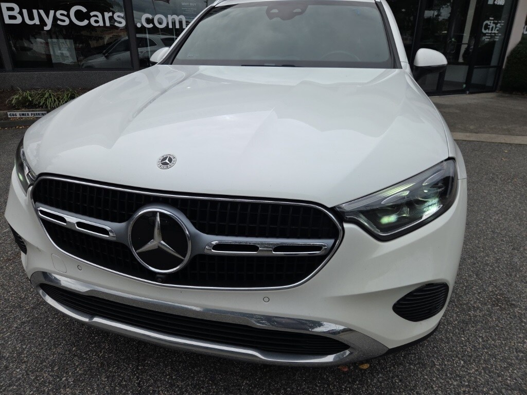 2023 Mercedes Benz GLC 300 photo 4
