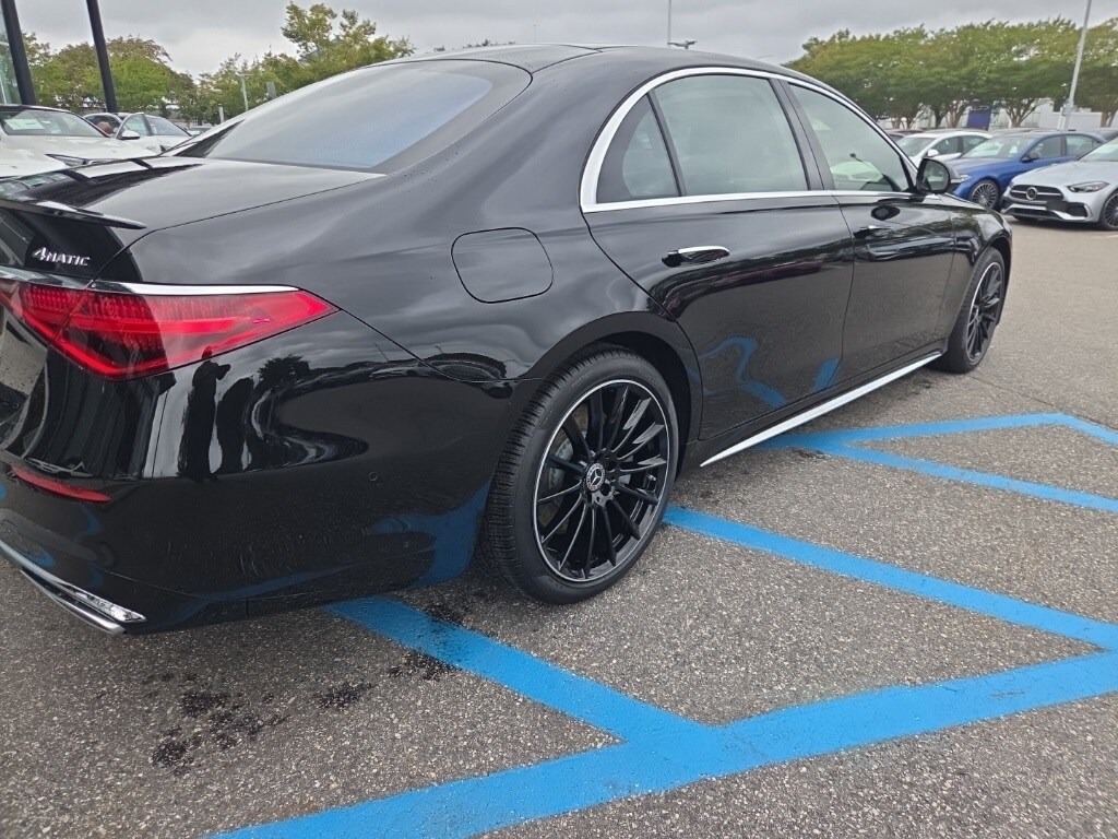 2026 Mercedes Benz S 580 4MATIC photo 3