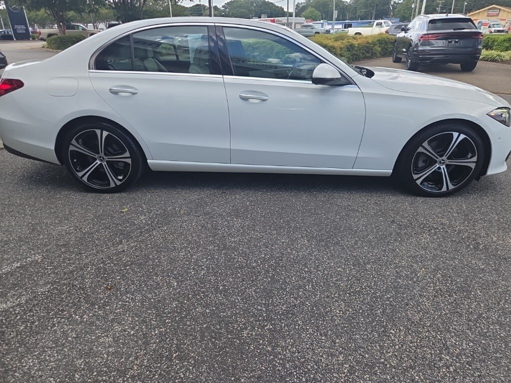 2024 Mercedes Benz C 300 photo 3