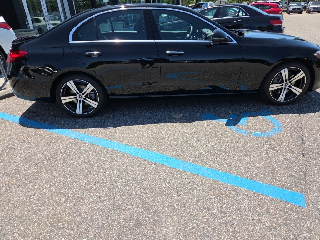 2025 Mercedes Benz C 300 4MATIC photo 3