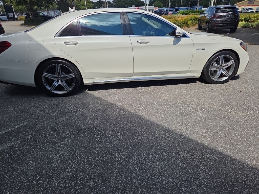 2018 Mercedes Benz S 63 AMG photo 3