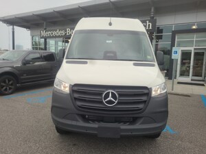 2025 Mercedes-Benz Sprinter 2500 Cargo 170 WB Van Cargo Van