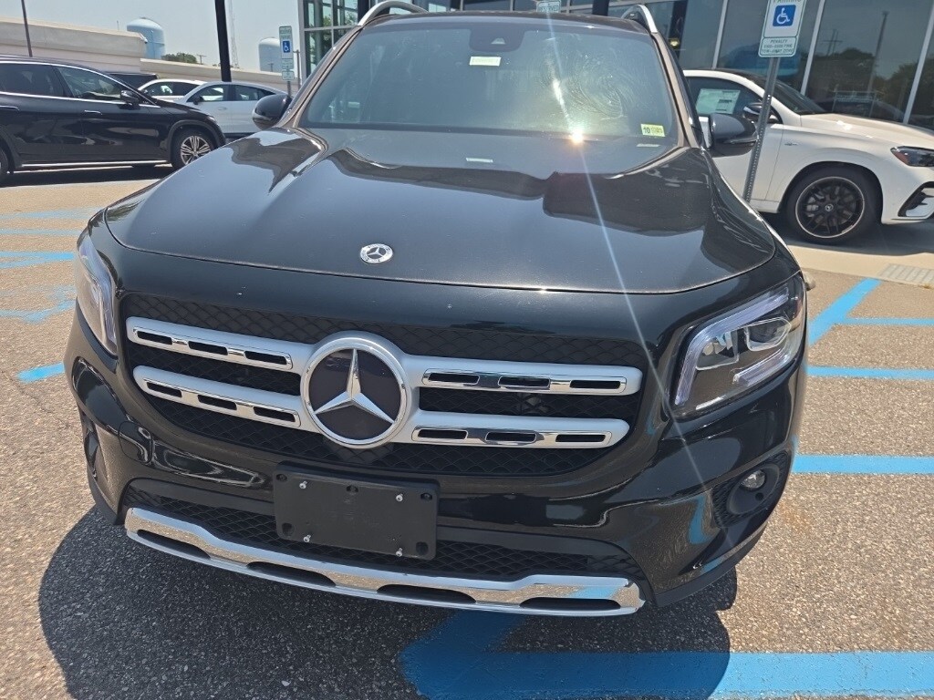 2022 Mercedes Benz GLB 250 4MATIC photo 4
