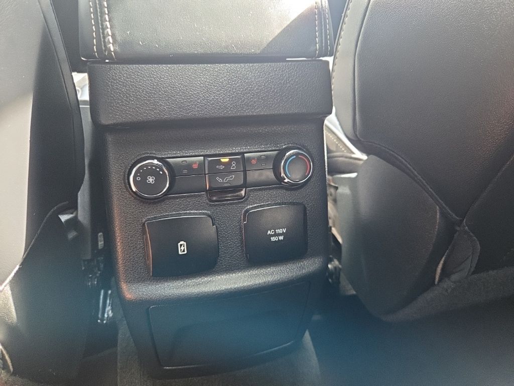 2017 Ford Explorer Platinum - Photo 17