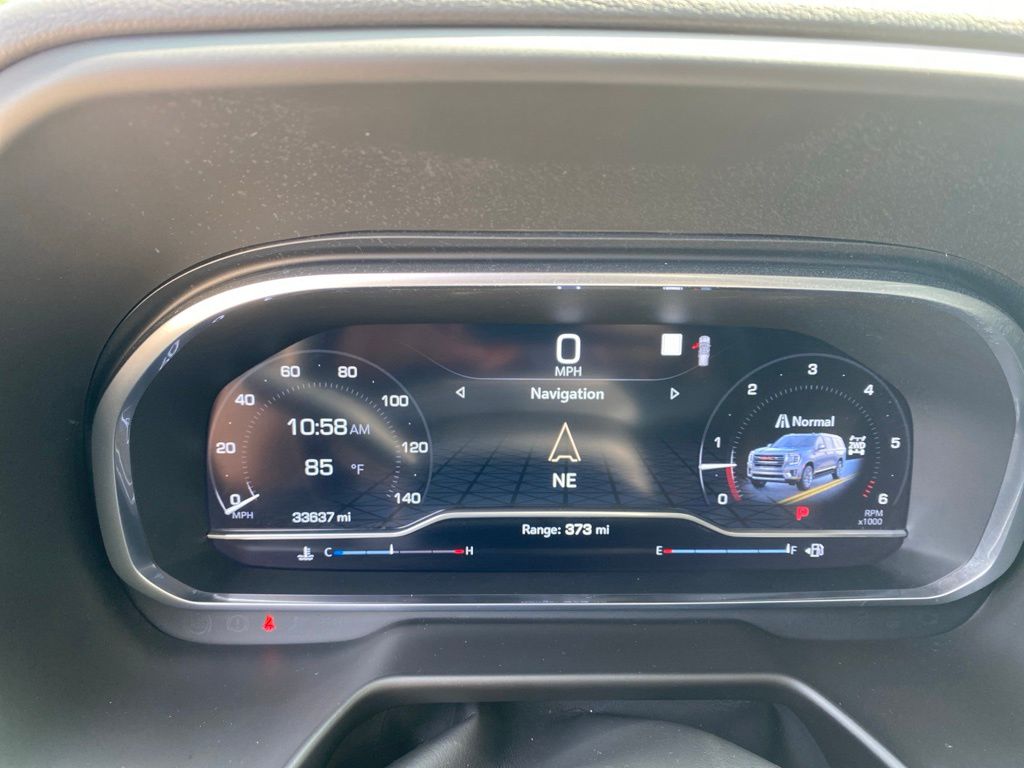 2023 GMC Yukon SLT - Photo 8