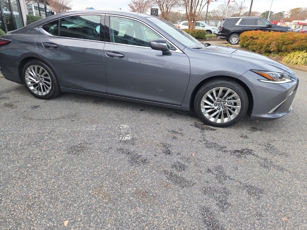 Used 2021 Lexus ES 350 Ultra Luxury Sedan