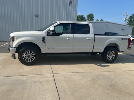 2020 Ford F-250SD Lariat Truck