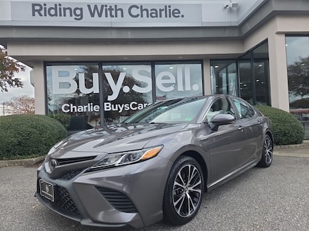 2020 Toyota Camry Sedan