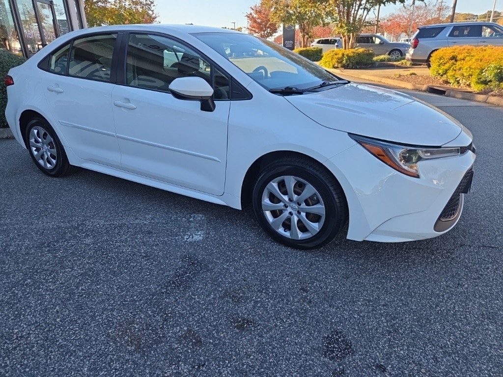 Used 2021 Toyota Corolla LE Sedan