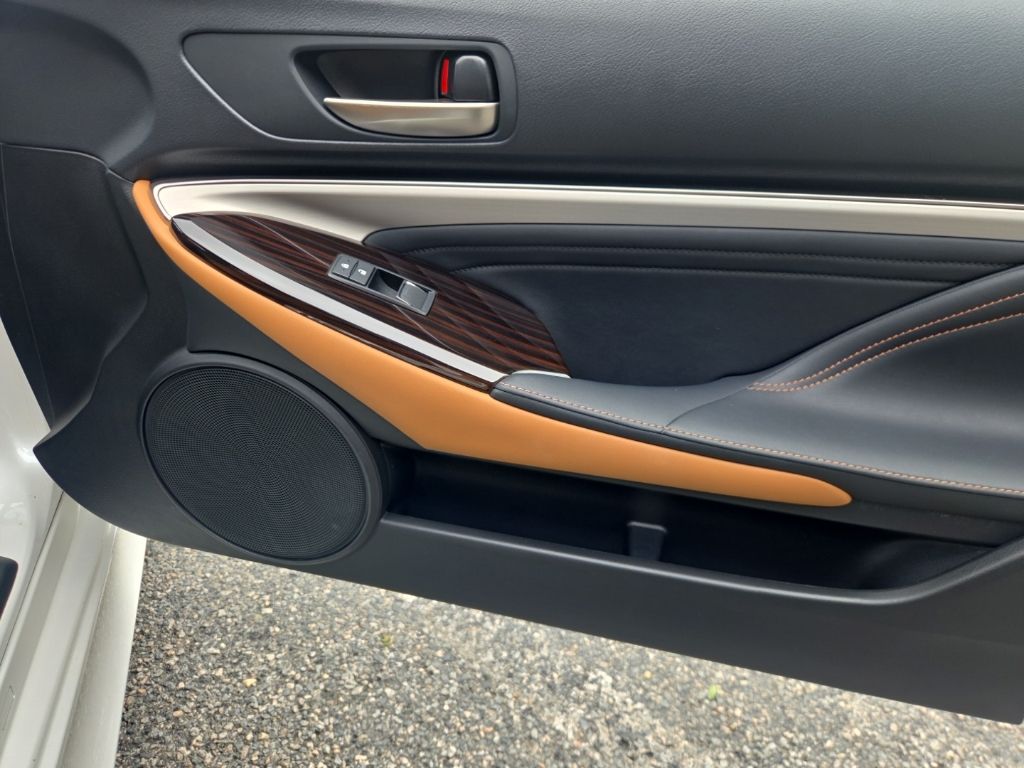 2020 Lexus RC 300 - Photo 18