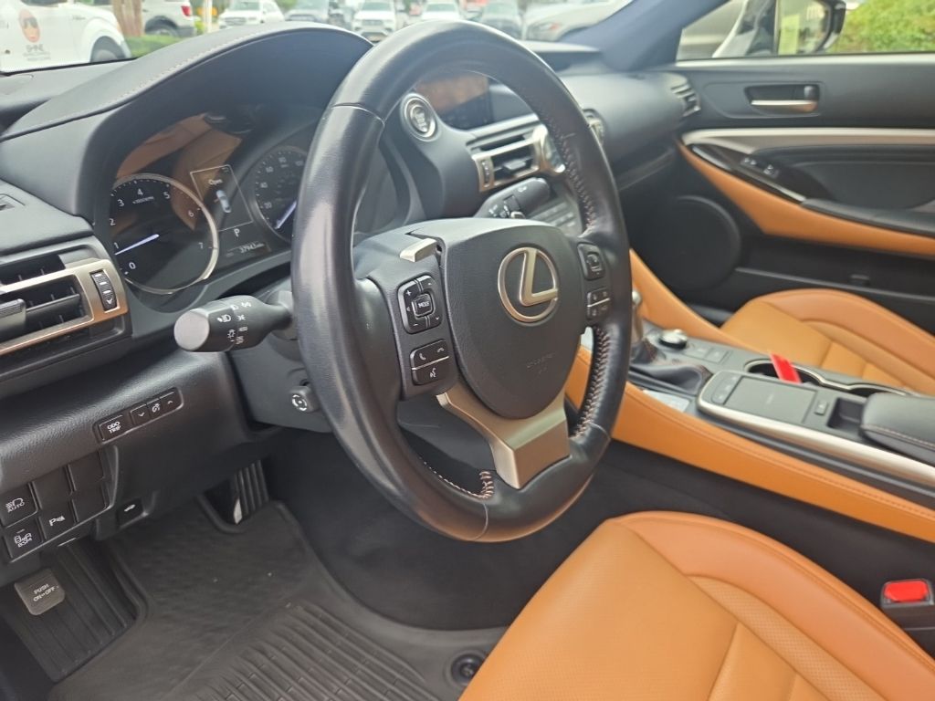 2020 Lexus RC 300 - Photo 10