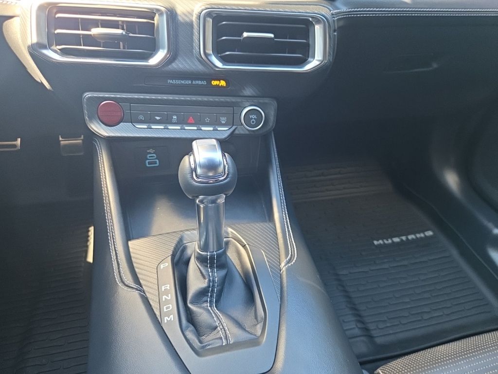 2025 Ford Mustang GT Premium - Photo 13