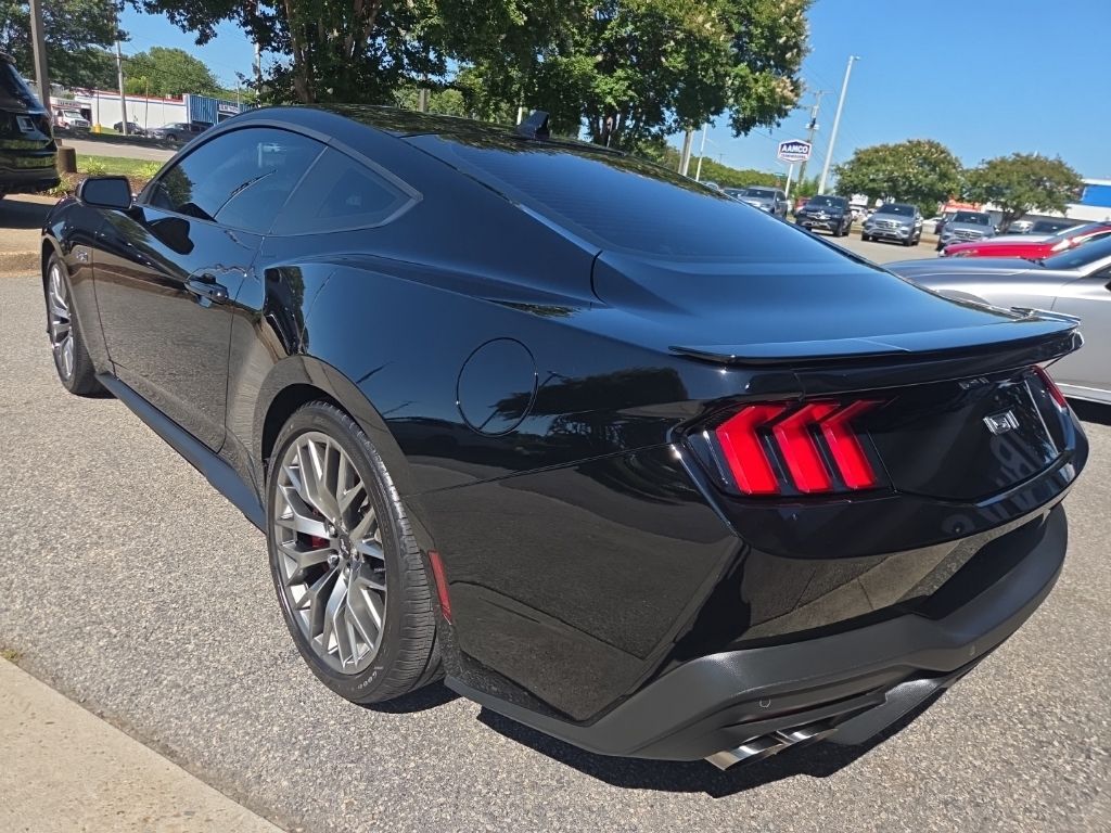 2025 Ford Mustang GT Premium - Photo 7