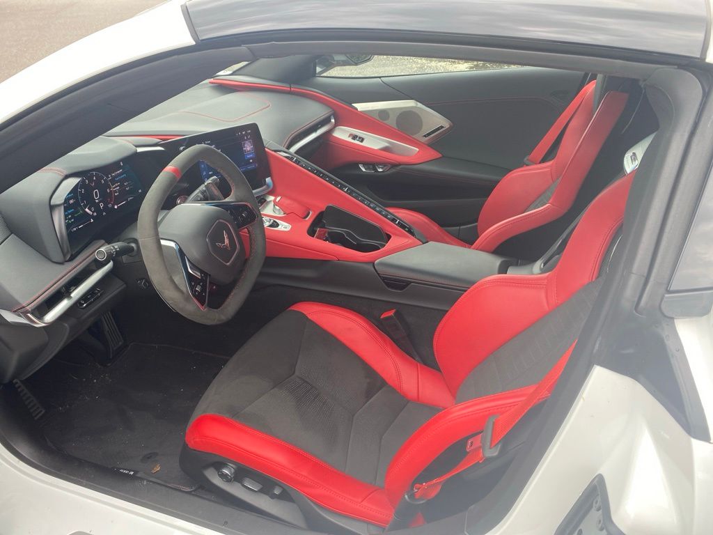 2024 Chevrolet Corvette 2LT - Photo 8