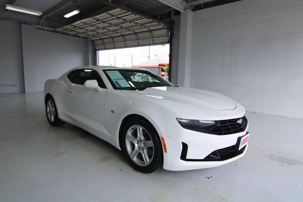 Used 2020 Chevrolet Camaro 1LT with VIN 1G1FB1RX1L0105301 for sale in Mcallen, TX