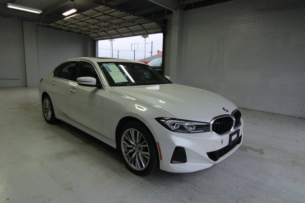 Used 2024 BMW 3 Series 330i with VIN 3MW89FF04R8E09394 for sale in Mcallen, TX