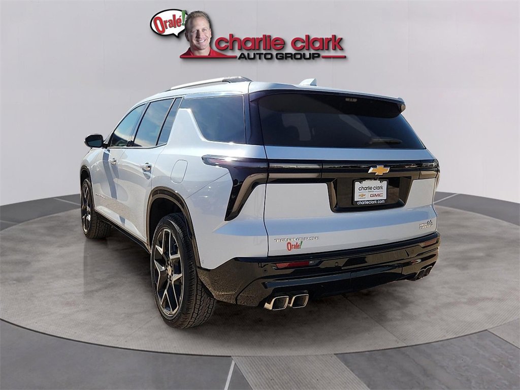 2026 Chevrolet Traverse High Country photo 3