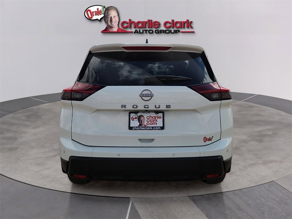 2025 Nissan Rogue S photo 4