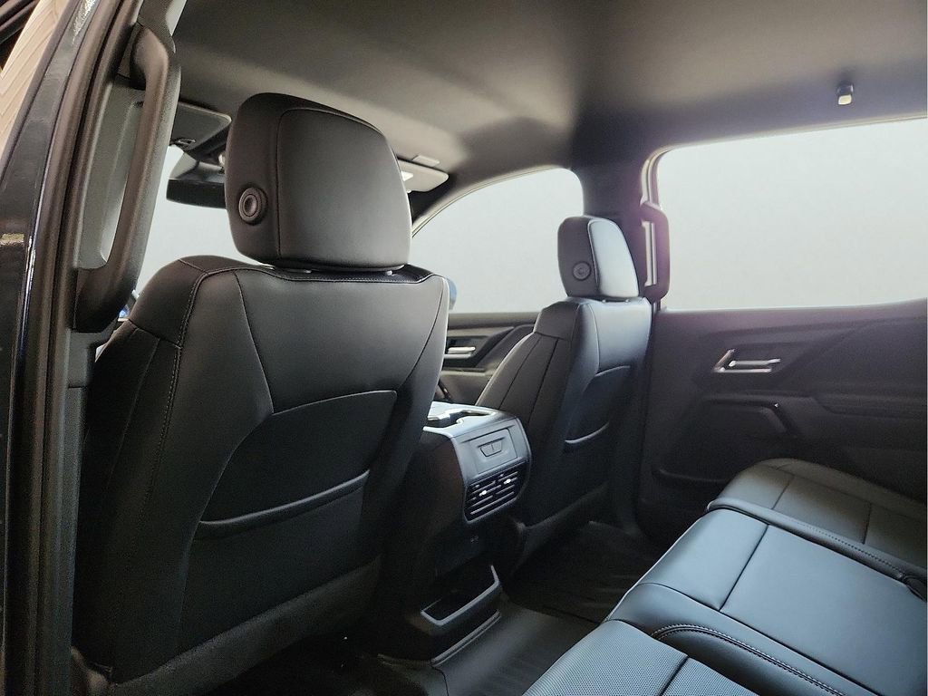 2025 Chevrolet Silverado EV LT - Photo 17