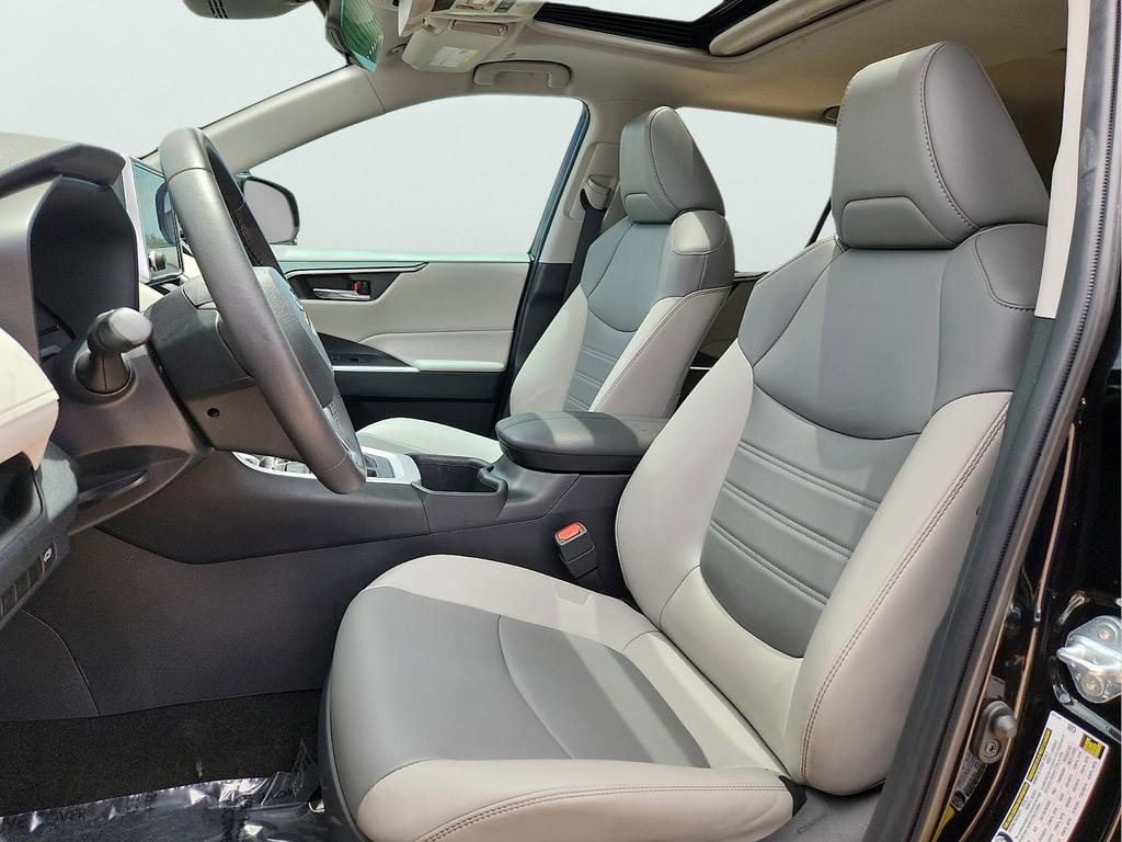 2024 Toyota RAV4 XLE Premium - Photo 14
