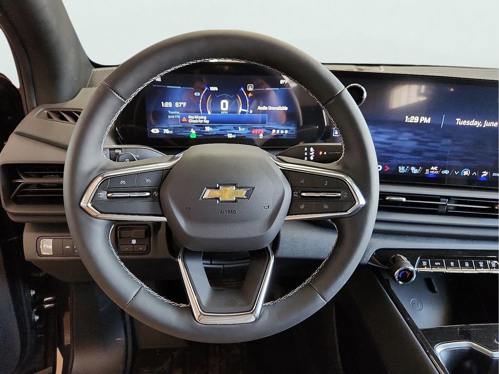 2025 Chevrolet Silverado EV LT - Photo 21