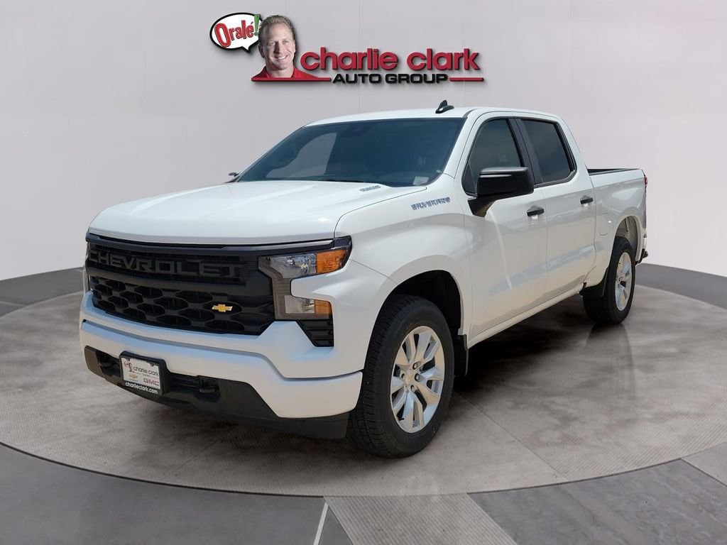 2025 Chevrolet Silverado 1500 Custom Crew Cab Short Box's photo