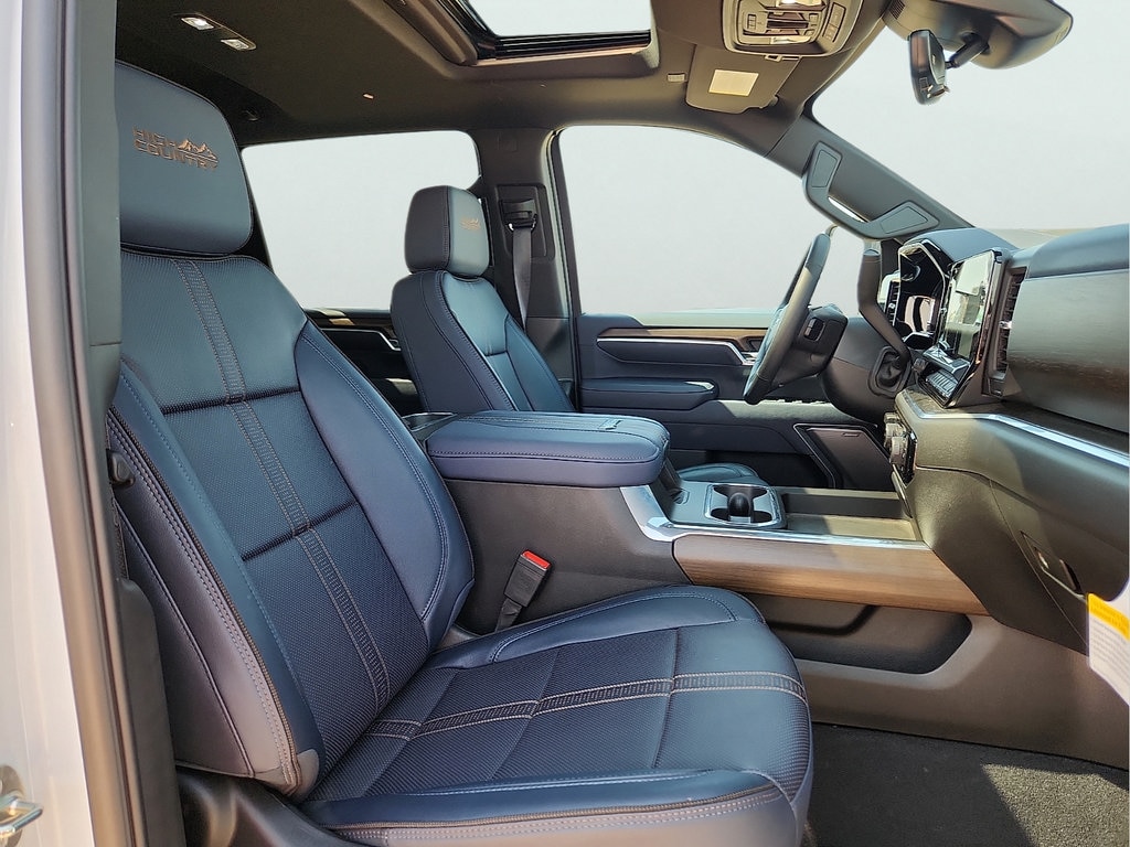 2026 Chevrolet Silverado 3500 HD High Country - Photo 18