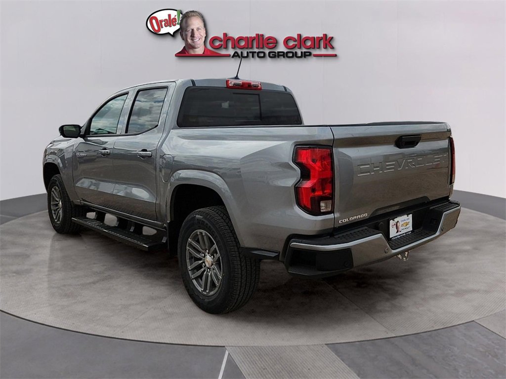 2026 Chevrolet Colorado LT photo 3
