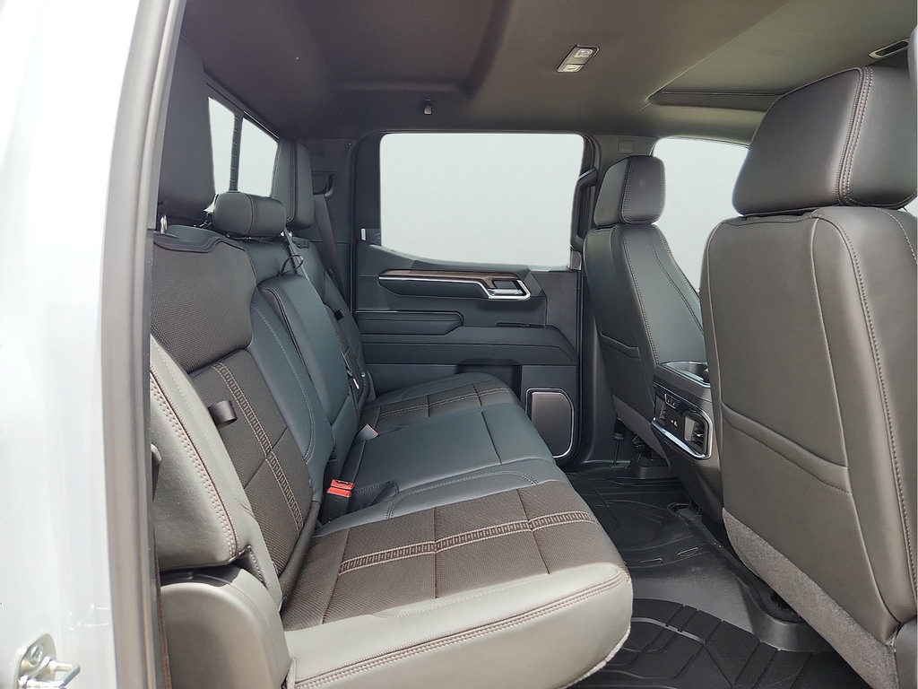 2026 Chevrolet Silverado 1500 High Country - Photo 16