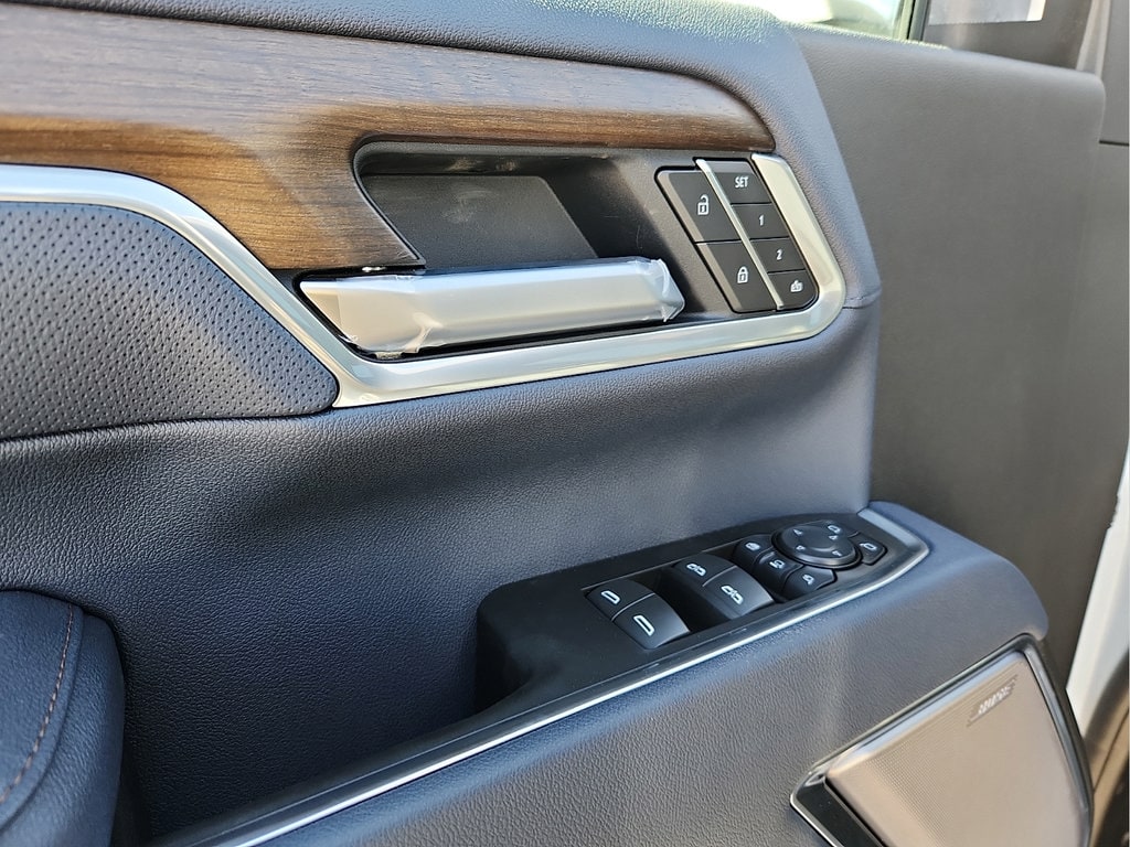 2026 Chevrolet Silverado 2500 HD High Country - Photo 11